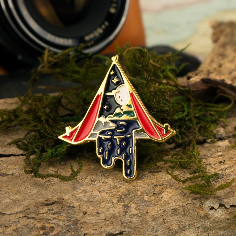 River Camp Enamel Pin - เข็มกลัด - โลหะ สีแดง