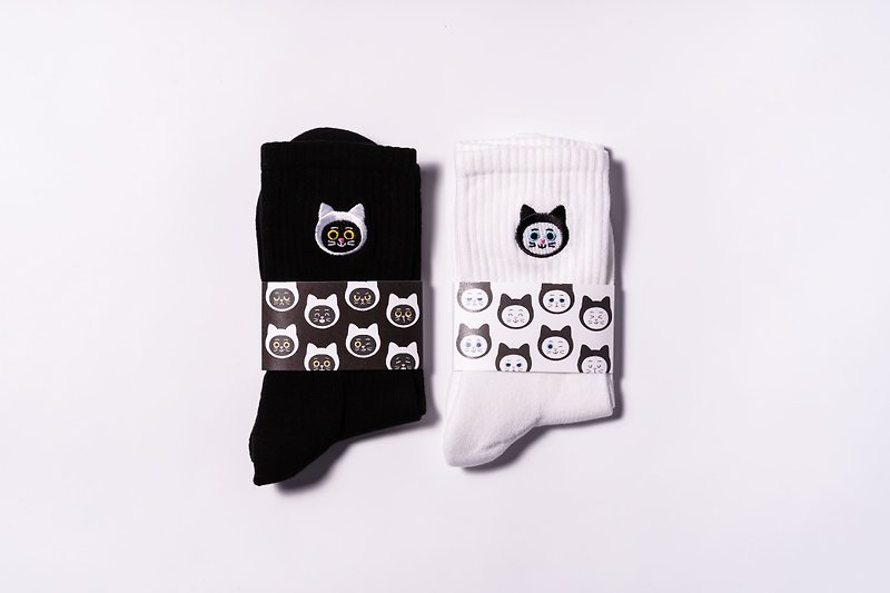 Socks/Electric embroidery socks/Towel socks/Black and white cat/くつした - ถุงเท้า - ผ้าฝ้าย/ผ้าลินิน หลากหลายสี
