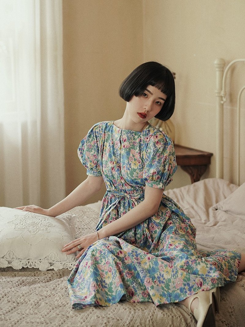 ブルーボトムフローラルモネガーデンウエスト半袖ルーズスクエアネックプリーツドレスパレスランタンスリーブワンピースドレス - ワンピース - コットン・麻 ブルー