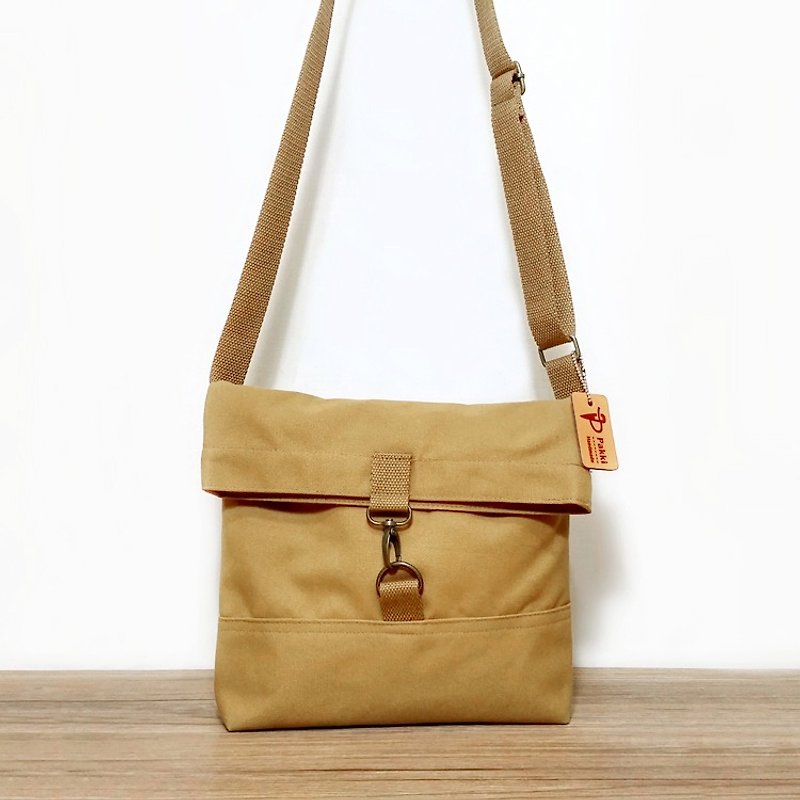 Khaki handmade canvas bag 〈Pakki〉 - Messenger Bags & Sling Bags - Cotton & Hemp Brown