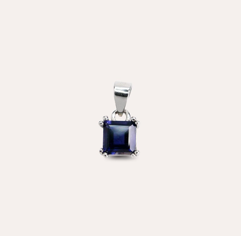 安珠 堇青石 藍色 方形 5mm 墜子 經典系列 Square P 寶石銀飾 A - 項鍊 - 銀 藍色