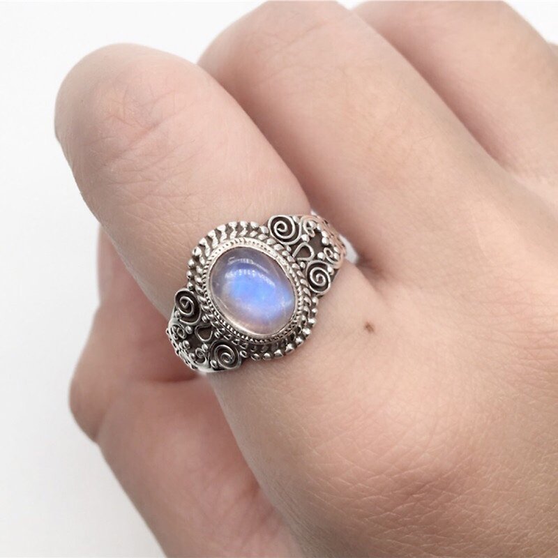 月光石925純銀重工異國銀雕戒指 尼泊爾手工鑲嵌製作(款式1) - 戒指 - 寶石 藍色