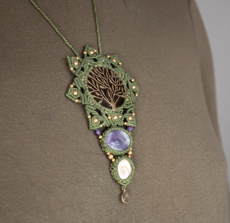 green tree of life mandala necklace, amethyst jewelry, forest elven necklace - สร้อยคอ - เครื่องเพชรพลอย สีเขียว