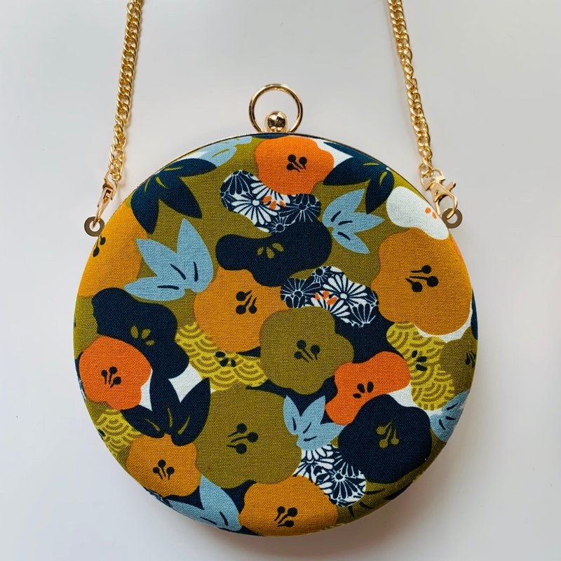 Japanese style floral small round bag-can be held in hand / cross-back dual-use - กระเป๋าคลัทช์ - ผ้าฝ้าย/ผ้าลินิน สีส้ม