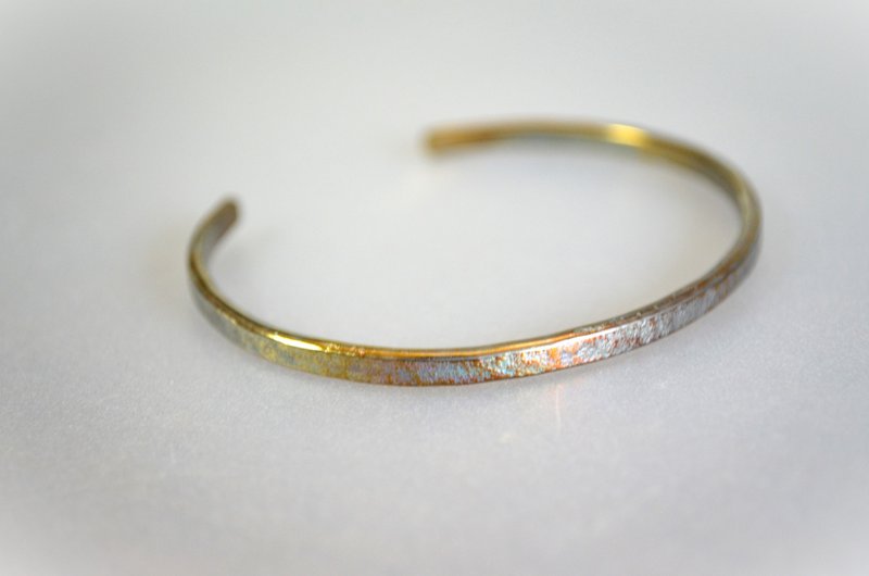 Titanium bangle・チタンバングル・岩目・楕円形・受注生産 - 手鍊/手環 - 其他金屬 金色