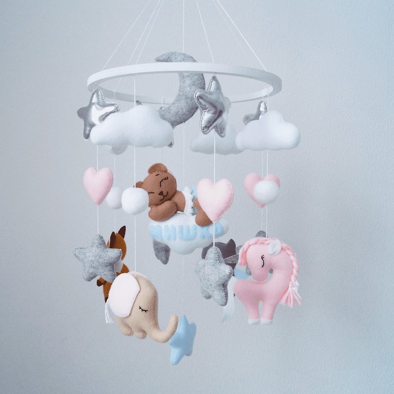 Bear mobile, personalized baby mobile nursery, nursery decor, baby shower gift - ของเล่นเด็ก - วัสดุอื่นๆ สึชมพู
