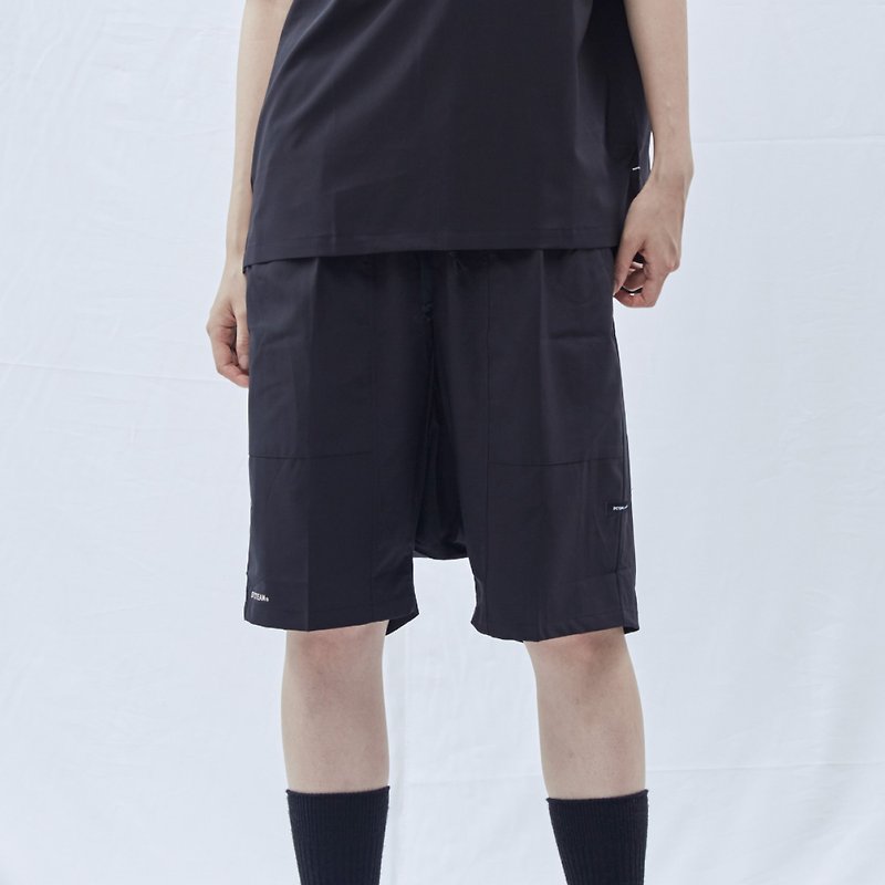 DYCTEAM - 3 Functional Shorts - กางเกงขายาว - วัสดุกันนำ้ สีดำ