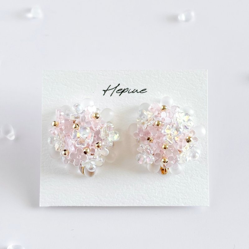Petalisse (Pink) :earring/pierce - 耳環/耳夾/耳骨夾 - 玻璃 藍色