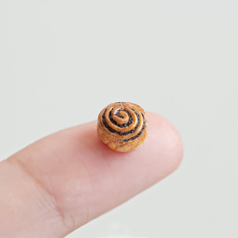 【DIY】Cinnamon Roll Material Pack// Pocket Clay - Pottery & Glasswork - Clay White