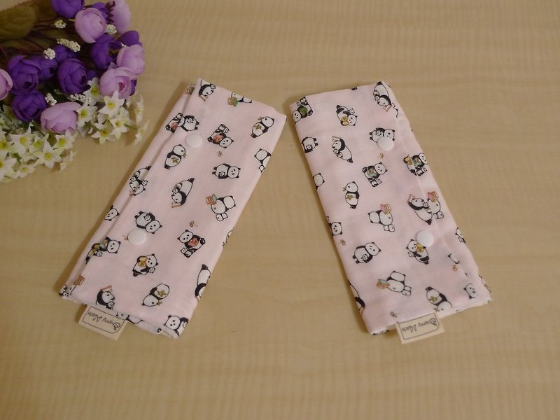 Parent-child kitty bear (pink)-strap saliva towel - ผ้ากันเปื้อน - ผ้าฝ้าย/ผ้าลินิน สึชมพู