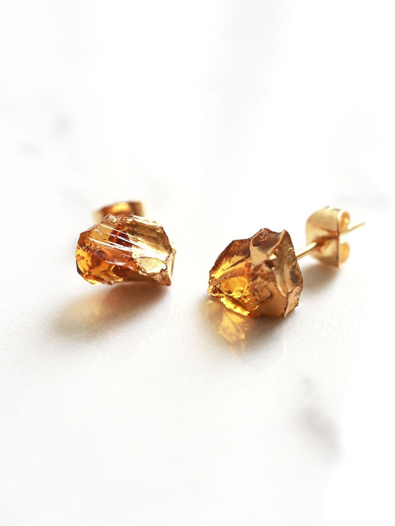 STAR STONE - AMBER + 24K GOLD 玻璃原石耳環 - 耳環/耳夾/耳骨夾 - 玻璃 橘色