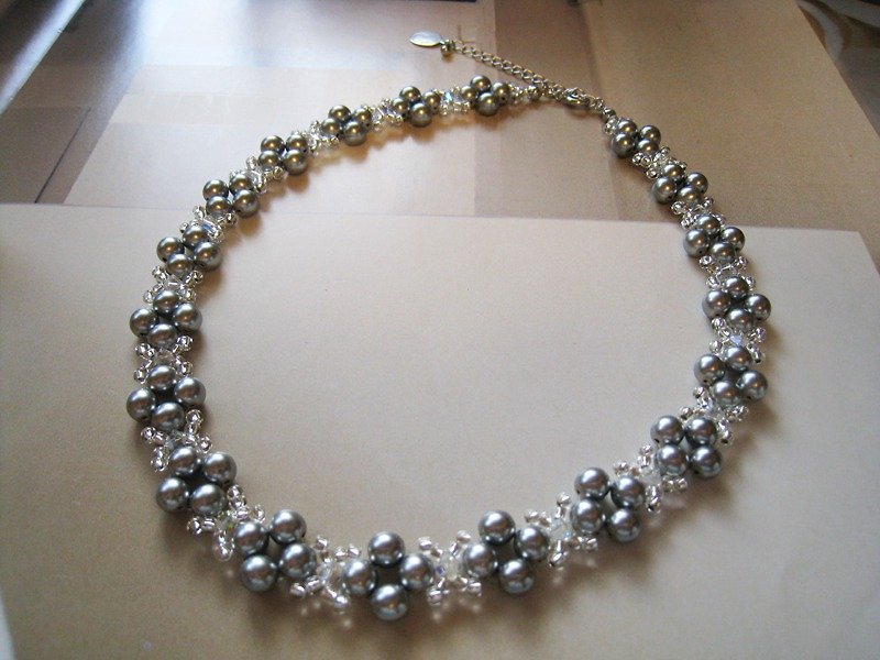 Silky Pearl & Swarovski Crystal Choker＜SMA：Gray＞Bridal* - Necklaces - Other Materials Gray