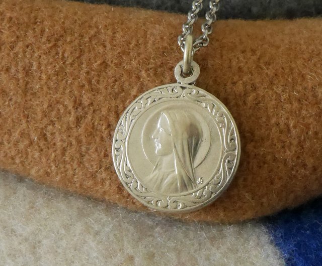 アンティーク フランス 黒木の円筒十字架と銀色のイエスキリスト