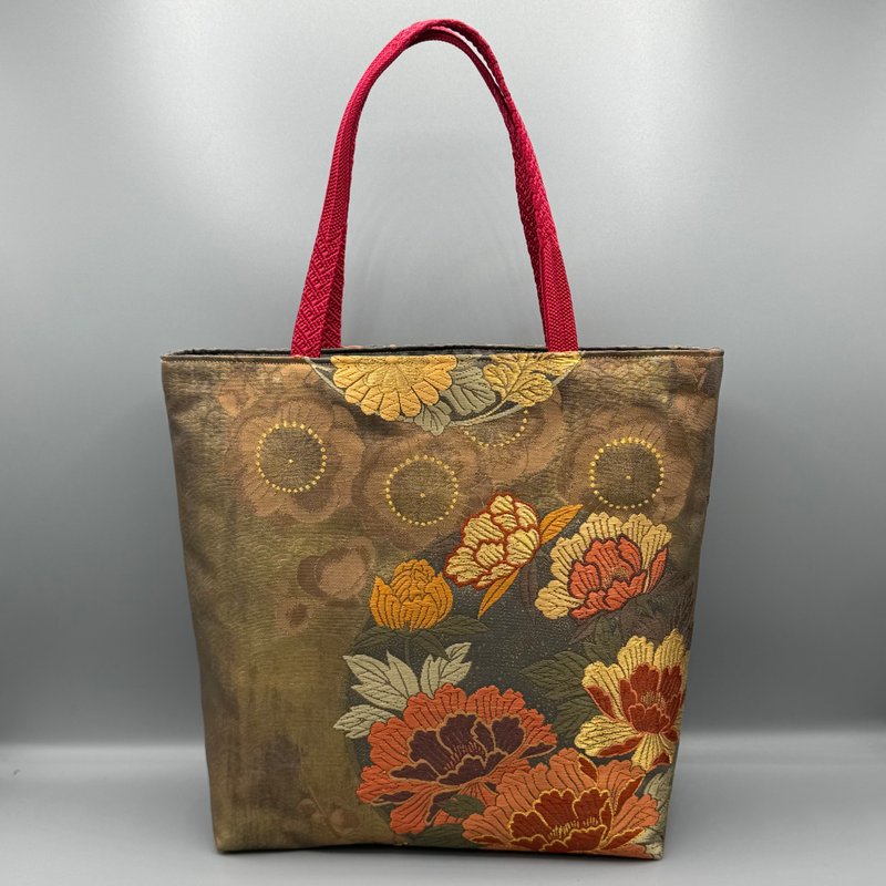着物 帯 帯締め ハンドメイド トートバッグ リメイク 金 花 六通柄袋帯 正絹 - 手提包/手提袋 - 絲．絹 咖啡色