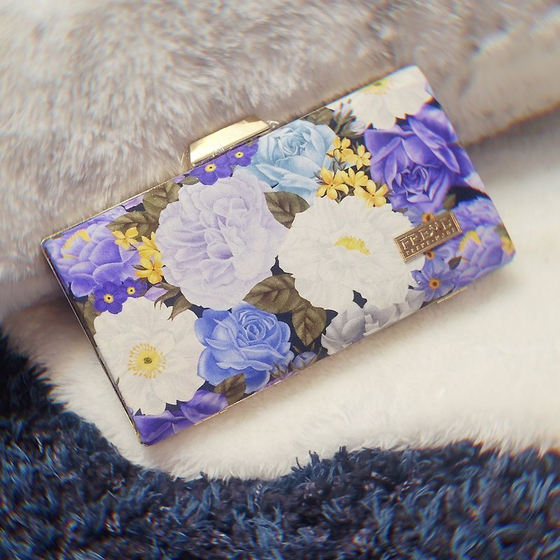 Blue and Purple Blossoms Open Gold Dinner Bag - กระเป๋าคลัทช์ - ผ้าฝ้าย/ผ้าลินิน 