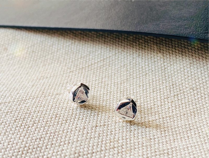 925 sterling silver irregular triangular Stone earrings sterling silver earrings - ต่างหู - เงินแท้ สีเงิน
