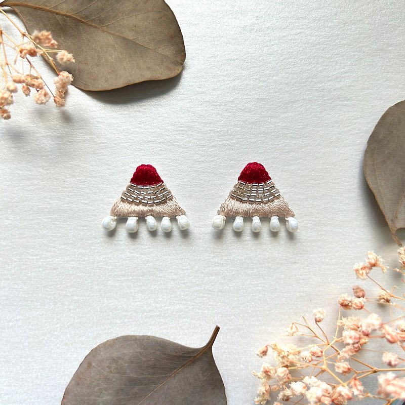 | fa.fa.Fa. | #113 | Handmade embroidery earrings_pierced / clip-on - Earrings & Clip-ons - Thread Red