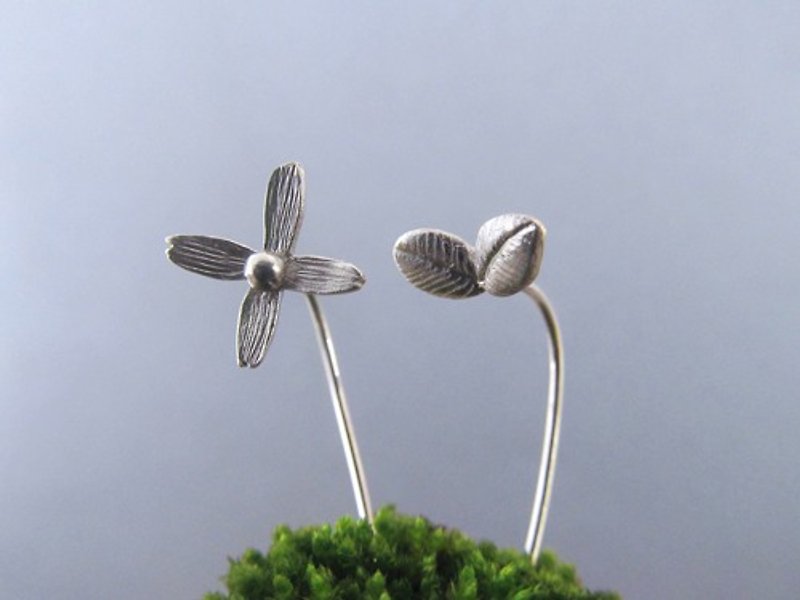 Small flower lover and Futaba earrings - ต่างหู - เงินแท้ 