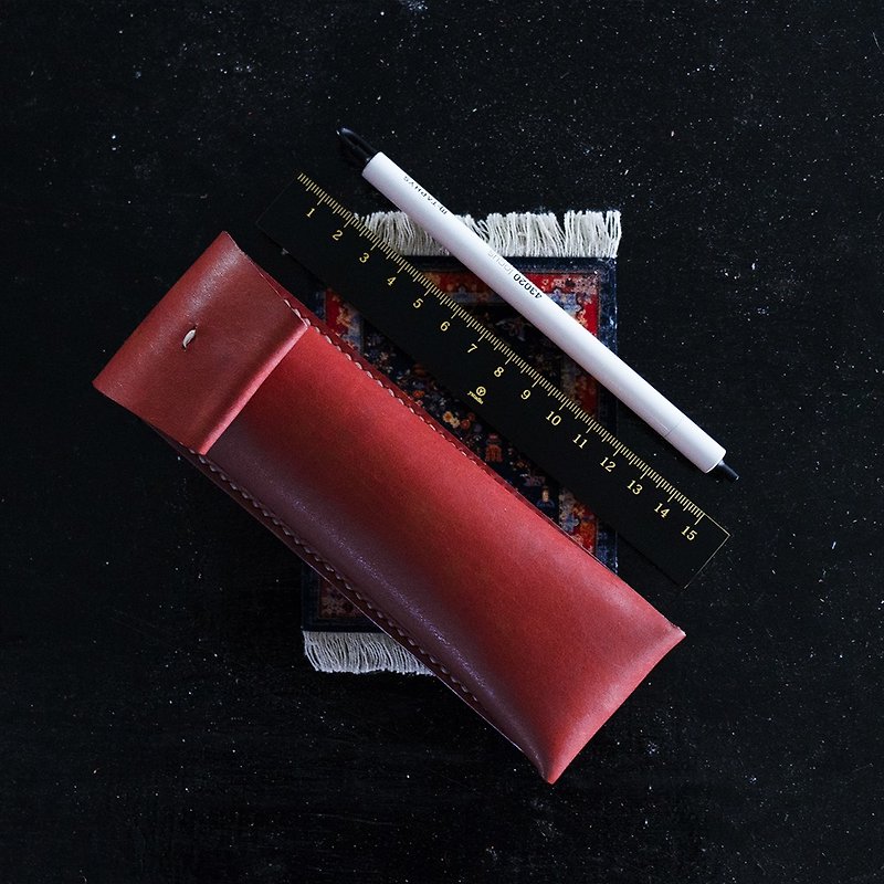 皮革筆袋 II。手縫皮革材料包。BSP079 - 皮革 - 真皮 紅色