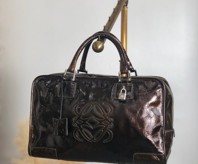 日本直送 名牌中古包 】LOEWE ロエベ ボストンバッグ ブラウン アナグラム エナメル アマソナ36 vintage ヴィンテージ ji2zbh  - ショップ VintageShop solo トートバッグ・ハンドバッグ - Pinkoi