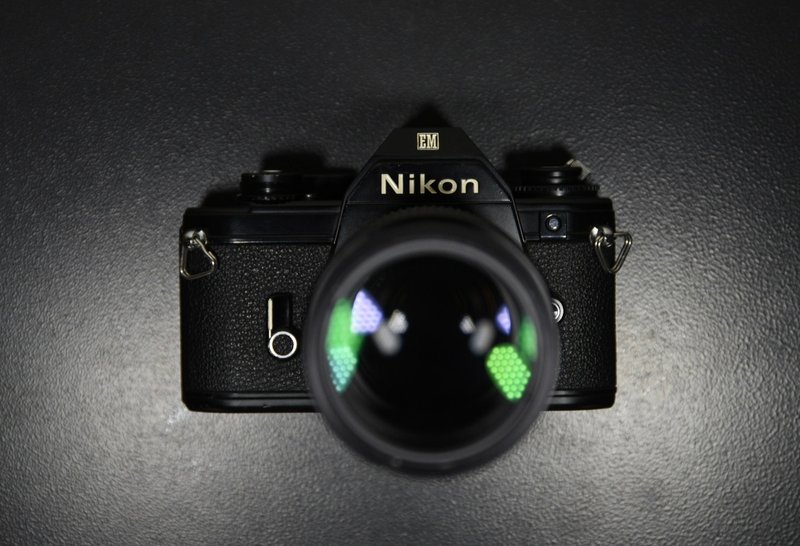 [Classic Antique] Nikon NIKON EM 1979 75-150mm F3.5 film single-lens camera - Cameras - Other Metals 