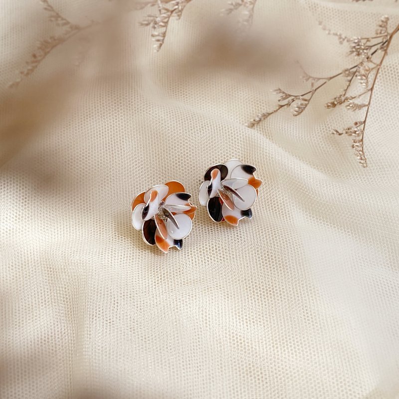 Spot calico cat | cat impression earrings cat lover can change clip-on earrings - Earrings & Clip-ons - Resin Brown