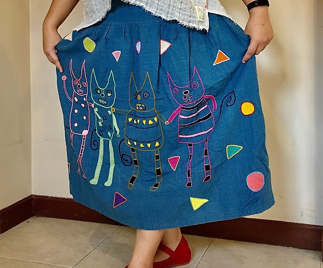 インディゴ染めのネイティブコットンスカート全身猫刺繍 - ショップ