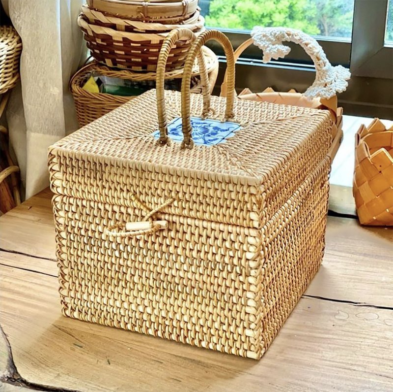 Vietnamese rattan box, square shape - กล่องเก็บของ - วัสดุอื่นๆ 