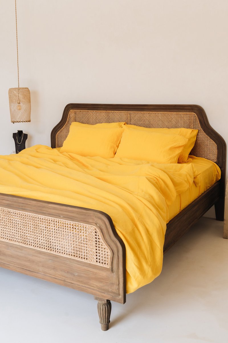 Bright yellow linen pillowcase /Yellow pillow cover /Euro, American, Taiwan size - 寢具/床包 - 亞麻 黃色