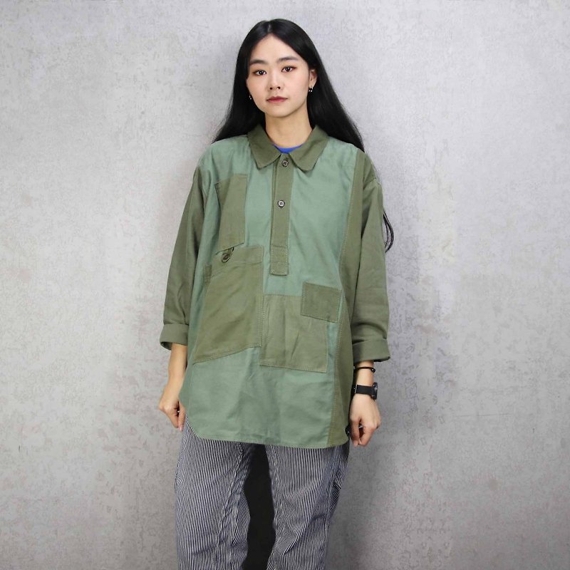 Tsubasa.Y Ancient House 010 Re-splicing long-sleeved military lining, stitching military green shirt - Men's Shirts - Cotton & Hemp 