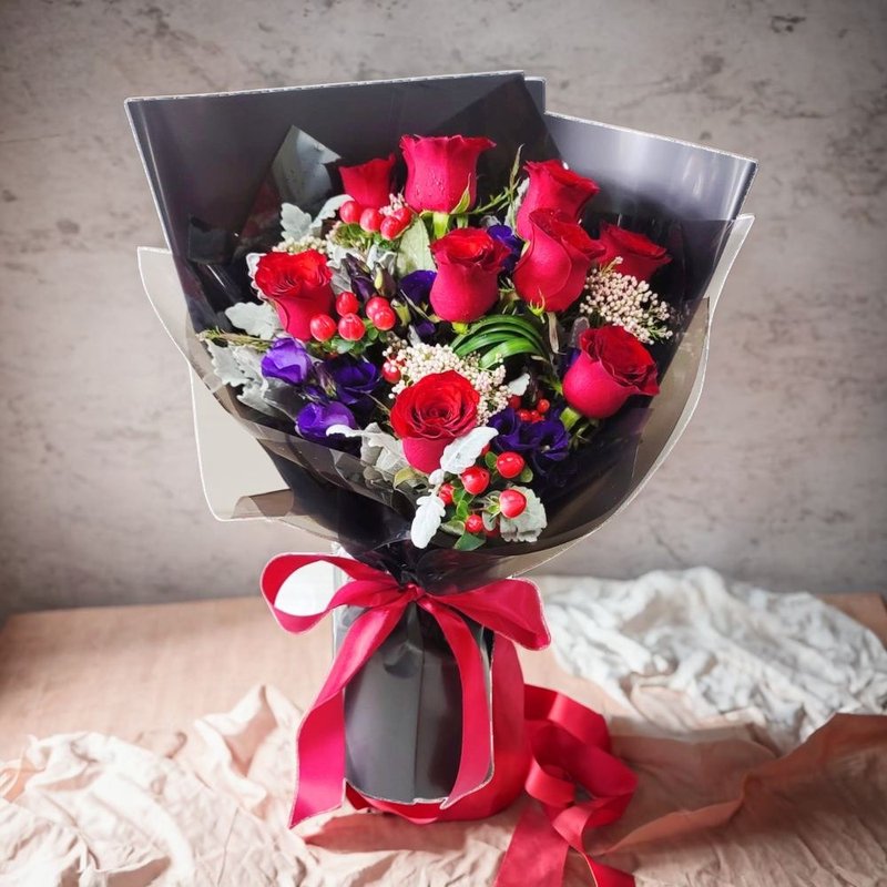 Flower Bouquet (12 Roses, Red Beans, Eucalyptus & Ohters) GF00255 - Plants - Plants & Flowers 