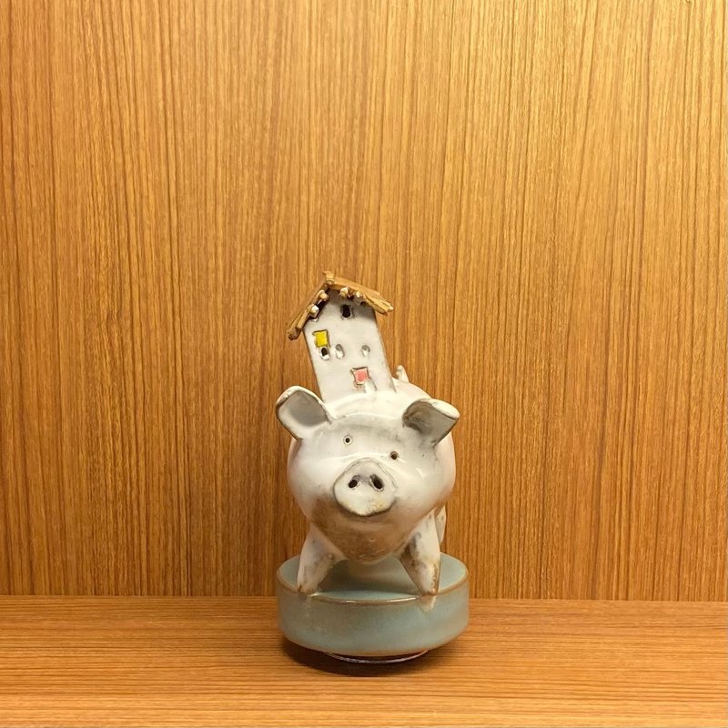 N131白房子十二生肖音樂盒(豬) - 花瓶/花器 - 陶 透明