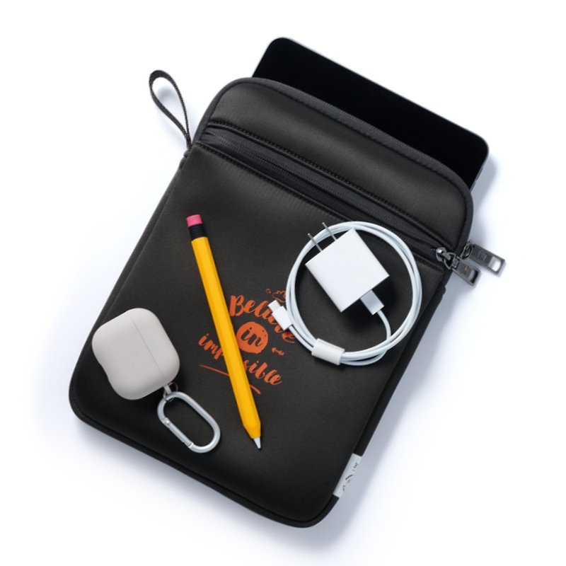 LUCIEN iPad 9.7-11 inch Tablet Case-Brown Black - กระเป๋าแล็ปท็อป - วัสดุอื่นๆ สีดำ