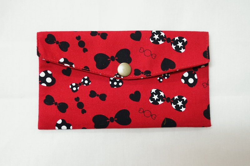 作られた布の手を再生します。ボウ（赤）赤い封筒の通帳ポーチ - 財布 - コットン・麻 レッド