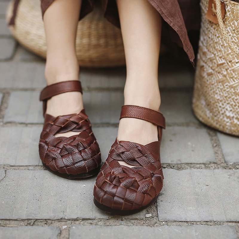 Hand-woven sandals soft sole women's shoes personalized woven women's shoes - รองเท้าบัลเลต์ - หนังแท้ สีนำ้ตาล