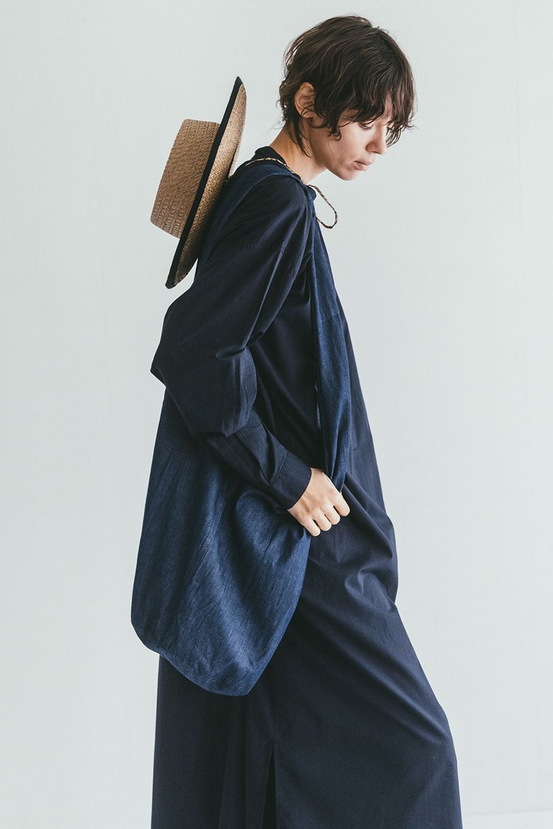 日本 Fog Linen Work - 丹寧棉超大容量肩背/側背包 - 側背包/斜背包 - 棉．麻 藍色