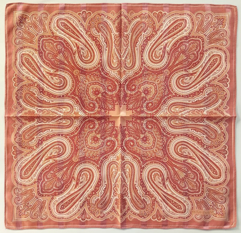 Yves Saint Laurent Vintage Silk Scarf Paisley Motif Baroque 21.5 x 21.5 inches - 絲巾 - 絲．絹 咖啡色
