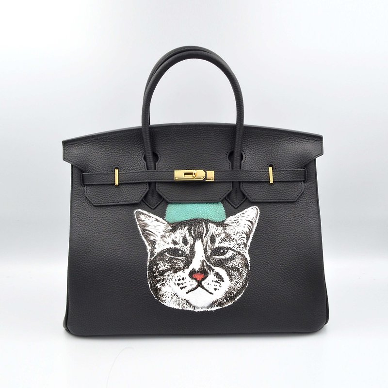 TIMBEE LO X GOOKASO designer hand-painted cat pattern top layer cowhide 40mm handbag bag - กระเป๋าถือ - หนังแท้ สีดำ