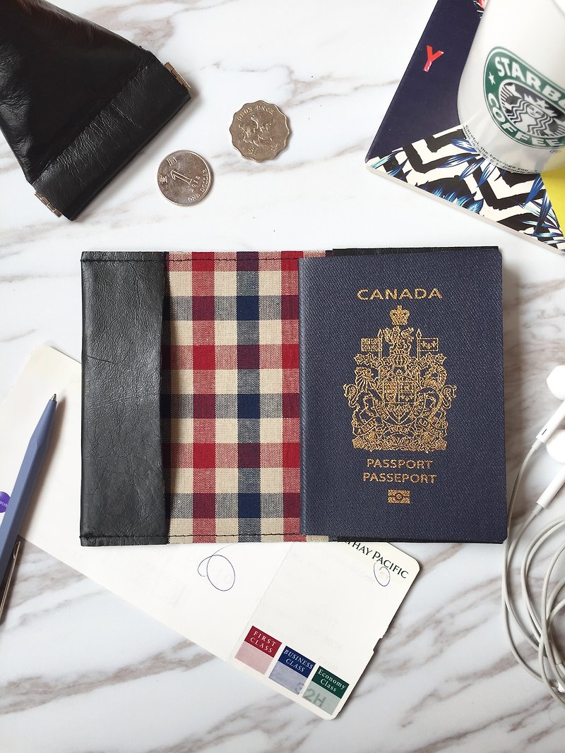 Black leather passport sleeve passport cover - ที่เก็บพาสปอร์ต - หนังแท้ สีดำ