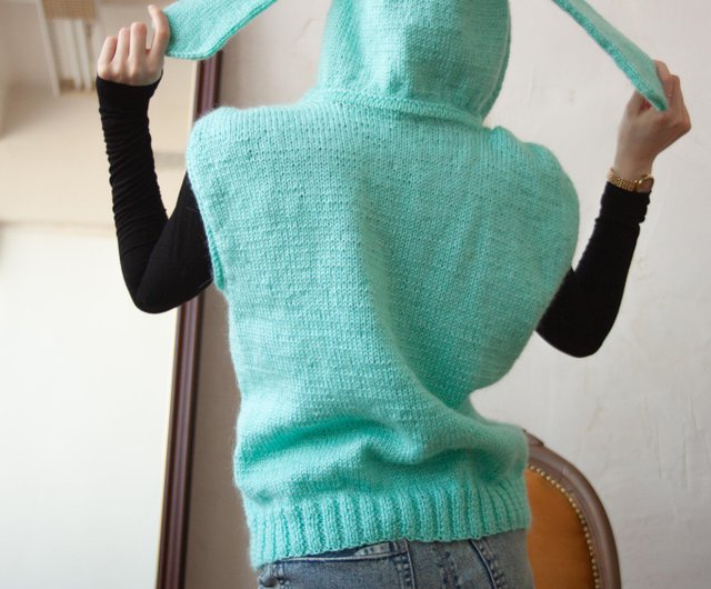 ベスト カーディガン ジャケット 手編みのモヘア フード付きセーター バニーイヤー - ショップ Custom knitted clothing  from Olga ベスト - Pinkoi