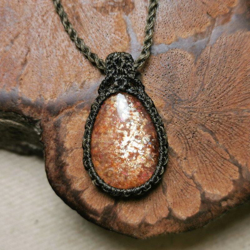 太陽石/豐盛亮片-純粹系列/蠟線編織系列/項鍊可調長度 - 項鍊 - 半寶石 橘色