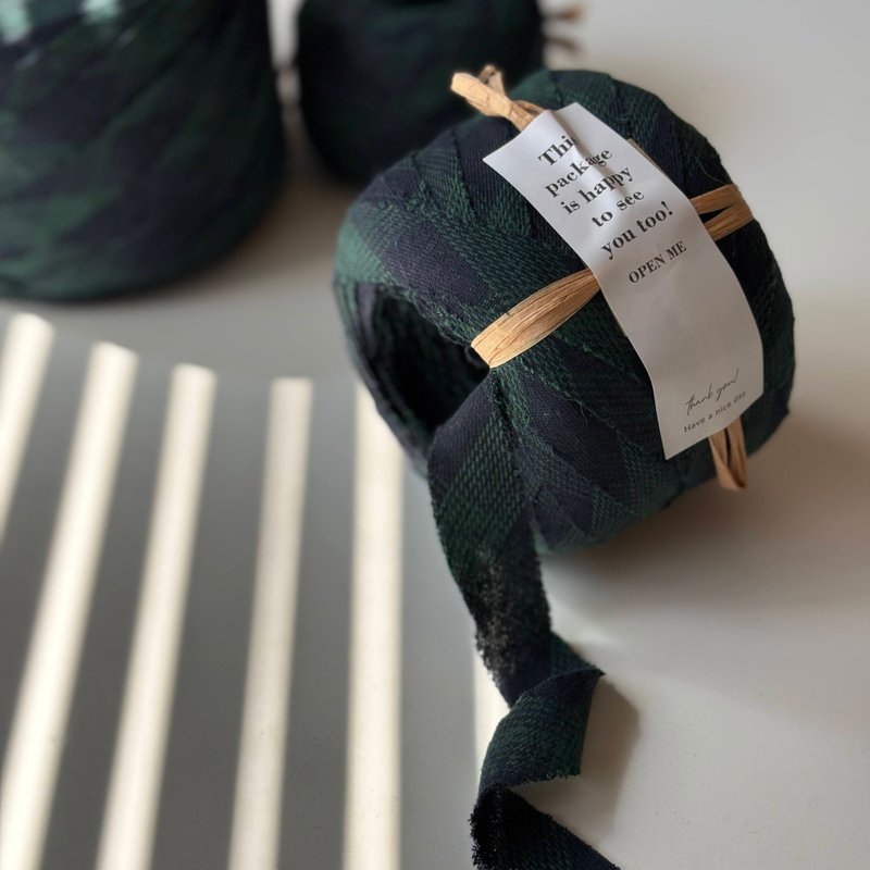 升級再造的織物紗線　 黑色手錶綠色S - 編織/刺繡/羊毛氈/縫紉 - 聚酯纖維 綠色