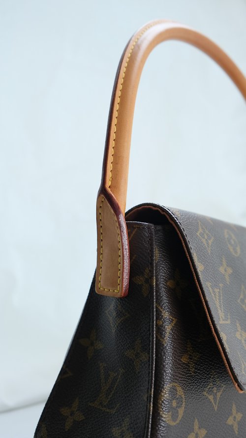 Japan Used Bag] Used Louis Vuitton Peeling/Epi Capuchin/Shoulder Bag/Leather/Bl