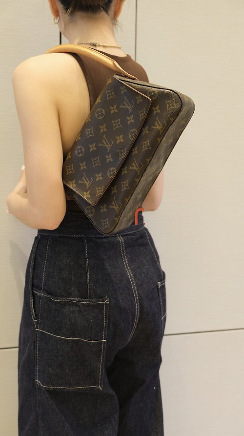 Louis Vuitton LV mother-in-law cylinder bag second-hand Japanese second-hand  Vintage - Shop RARE TO GO Handbags & Totes - Pinkoi