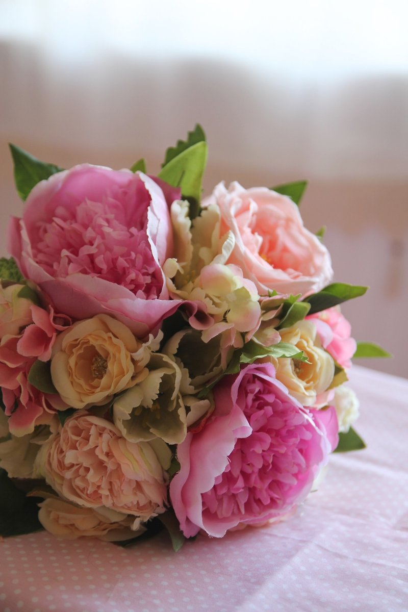乗客の開発のための欧州花嫁のブーケブーケブーケブーケ結婚式のブーケは、小さな花の花束ウエディングブーケ結婚式のビュッフェの結婚式屋外写真屋外の写真は、結婚式のブーケ妊娠中の写真撮影の小道具と結婚結婚持っていました - 観葉植物 - 寄せ植え・花 ピンク