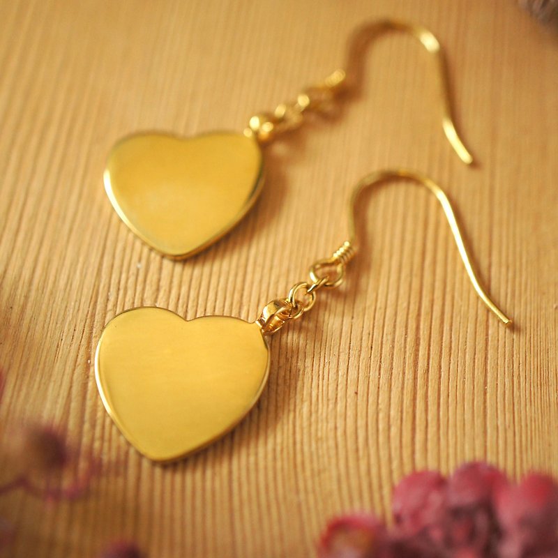 I HEART U - Heart-Shaped 925 Sterling Silver 18K Gold Plating Earring - ต่างหู - โลหะ สีทอง