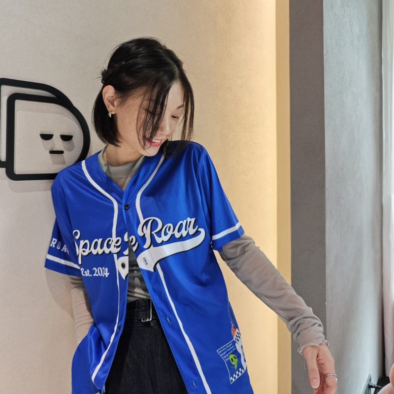 【客製寵物棒球衫】幽默太空風格 / 帶著毛孩周圍走 / 速乾舒適 - 客製化寵物商品 - 其他材質 藍色