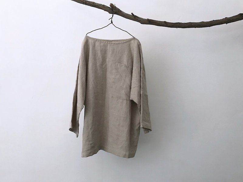 Camel cotton Linen off shoulder blouse - eight sleeves - เสื้อผู้หญิง - ผ้าฝ้าย/ผ้าลินิน 