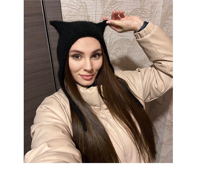 Hat  with cat ears for girls, fashionable headdress - 帽子 - 羊毛 黑色