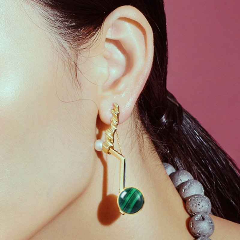 Malachite Magnetic Buckle Earrings Reverse Axis Earring - Earrings & Clip-ons - Other Metals Gold